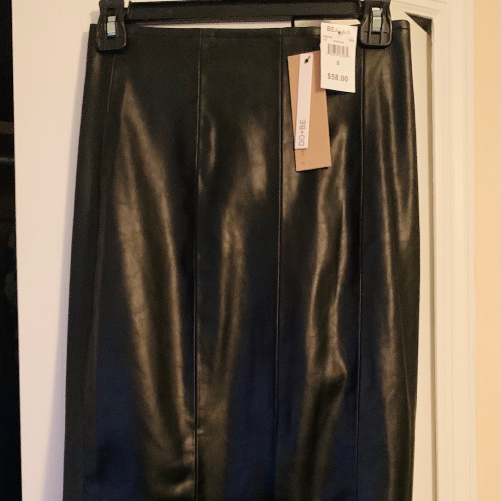 Black leather pencil skirt